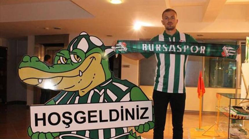 Mert G&uuml;nok Bursaspor'a imzayı attı