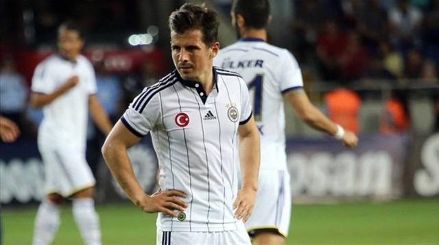 Emre Belözoğlu, Fenerbahçe'de kaldı