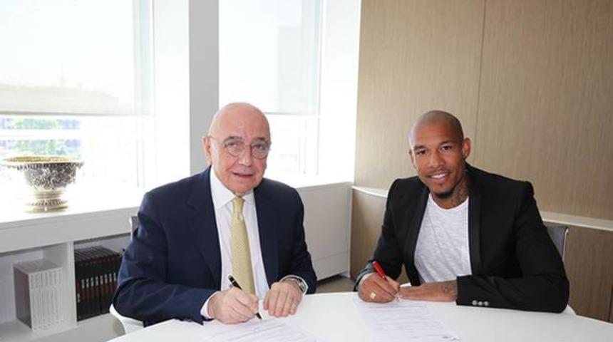 Cimbom'a De Jong'dan k&ouml;t&uuml; haber 