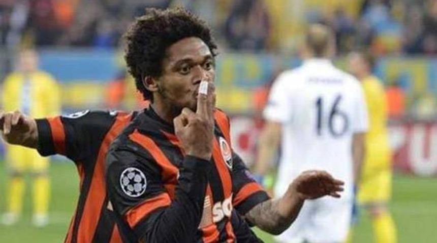 Lucescu: Bonserviste anlaştık, ama Adriano gitmek istemiyor