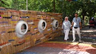 Diyaliz hastası eşine böbreğini vererek can oldu