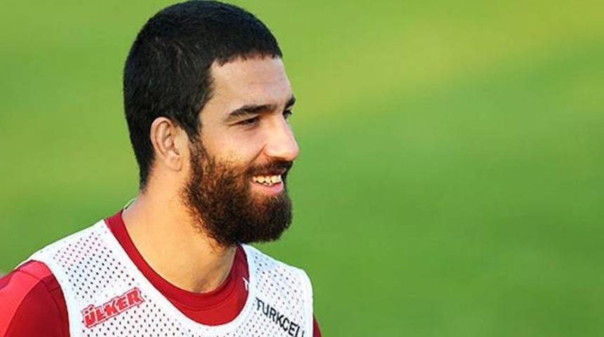 Arda Turan, Madrid'de PSG Başkanı ile el sıkıştı!