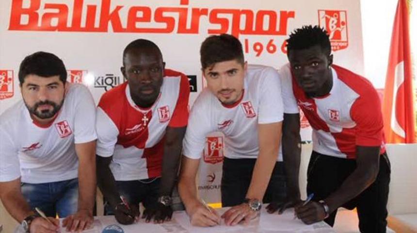 Balıkesirspor'dan 4 imza!