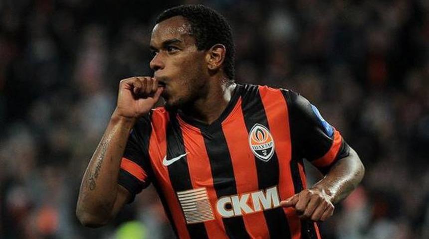 Fenerbah&ccedil;e'ye 5 isim daha