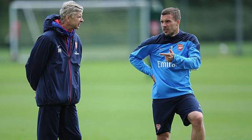 Podolski Arsene Wenger'e kaldı