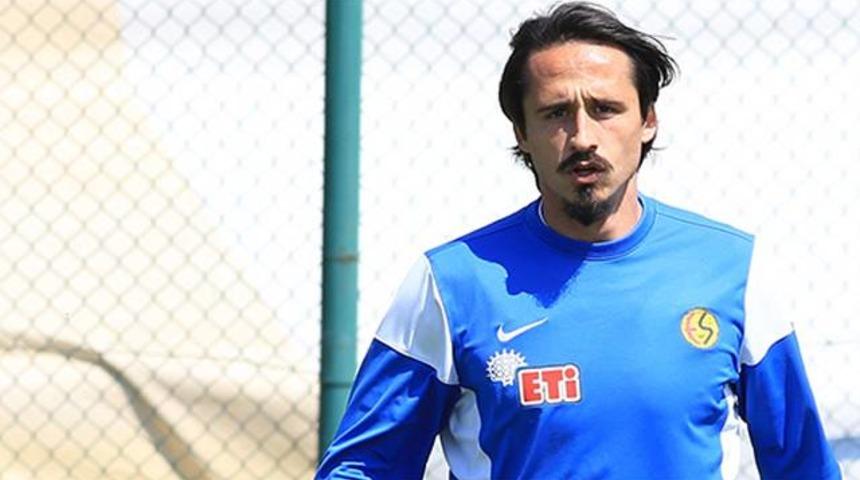 Serdar &Ouml;zkan Eskişehirspor'dan ayrıldı!