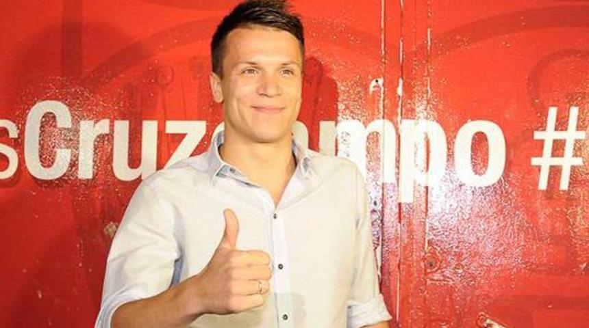 Konoplyanka resmen Sevilla'da