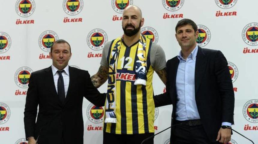 Antic, Fenerbah&ccedil;e &Uuml;lker'e imza attı