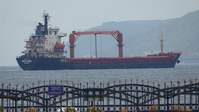Çanakkale Boğazı'ndan geçen genel kargo gemisi X-Band radar arızası yaptı