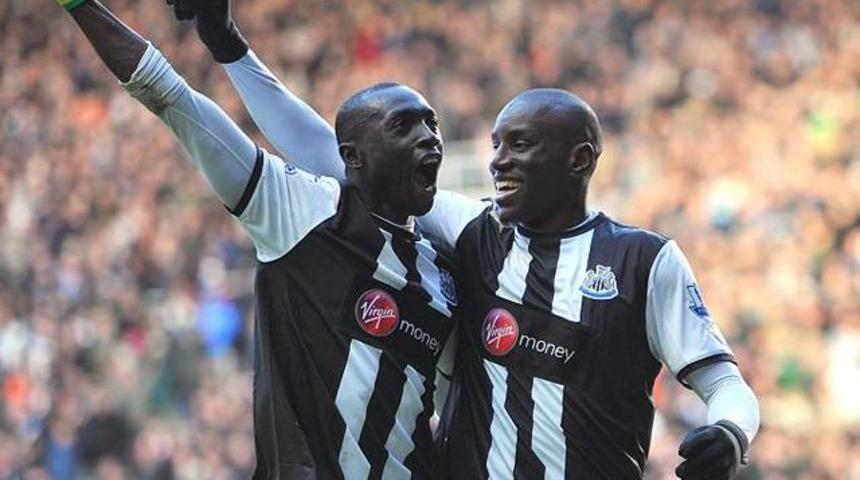 Demba Ba: 'Papiss Cisse'yi bana bırakın'
