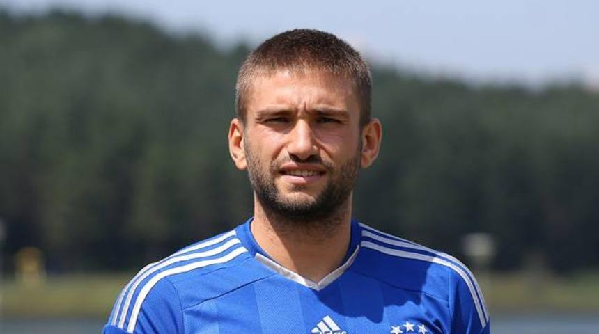 Fenerbah&ccedil;e'de Ertuğrul Taşkıran sakatlandı