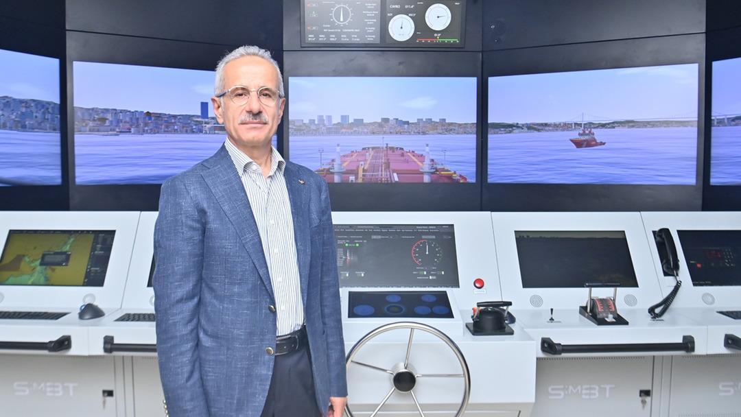 Bakan Uraloğlu duyurdu! Konteyner yüklemesinde tarihi rekor 2