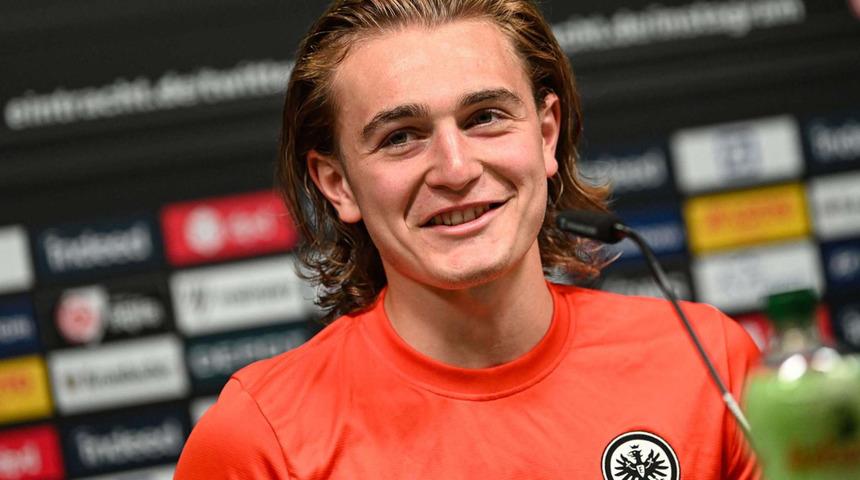 Ali Akman'ın kariyer düşüşü sevenlerini bir hayli üzdü! Spot ışıklı stadyumlardan TFF 1. Lig'e...