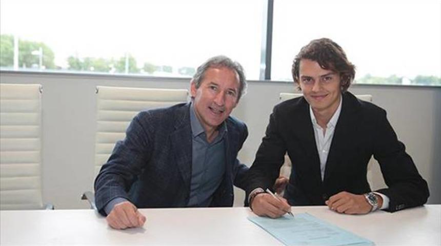 Enes &Uuml;nal resmen Manchester City'de