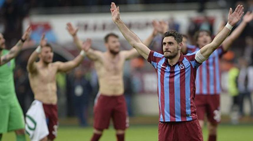 &Ouml;zer'den 3 yıllık imza!