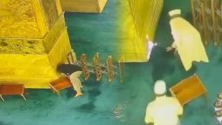 İncil sayfalarını yakıp parfümle alevlendirmiş! Ayasofya'ya kundaklama girişiminin perde arkası ortaya çıktı