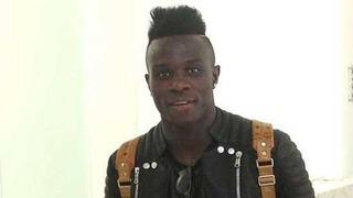 Bruma, Sociedad'a imza atmaya gitti