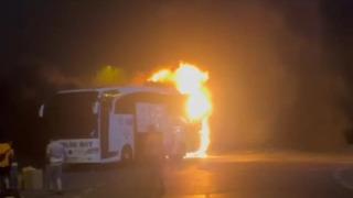 Ümraniye'de şehirler arası yolcu otobüsünde yangın çıktı, yolcular tahliye edildi