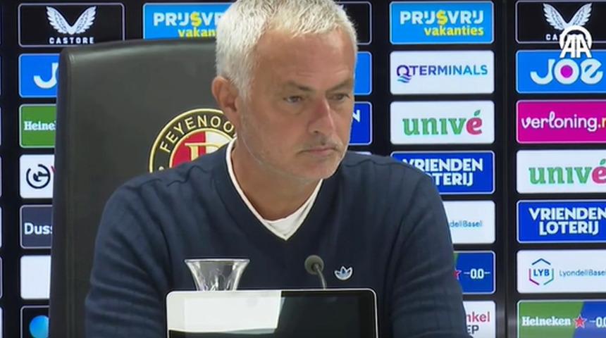 Jose Mourinho'dan Feyenoord yenilgisinin ardında açıklama: "Birkaç hata dışında..."