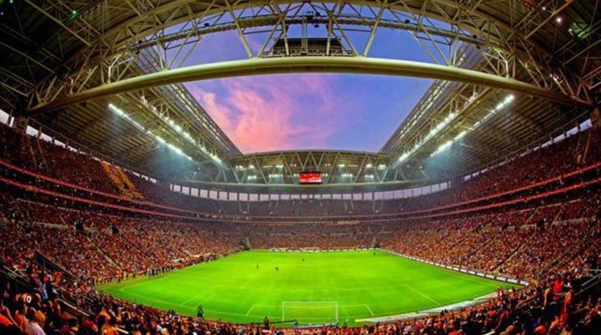 TT Arena'nın &ccedil;atısı kapanıyor