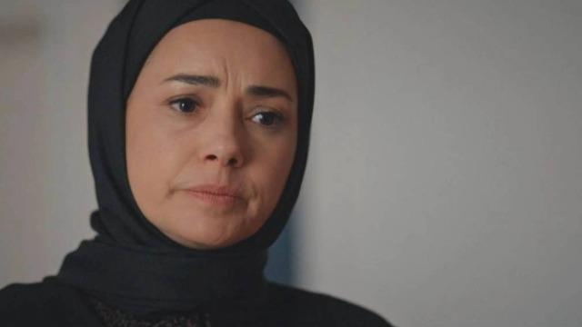 Aşk orucunu bozdu! Sevgilisi bakın kim &ccedil;ıktı 