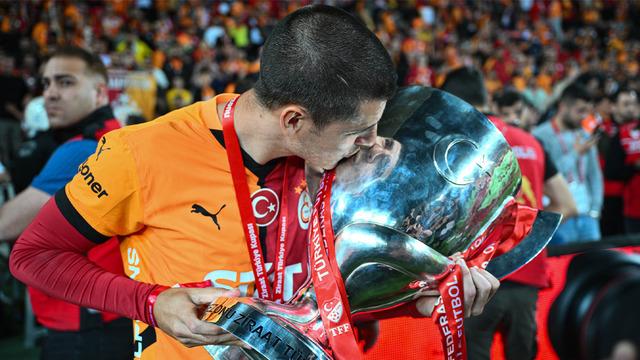 Galatasaray'da Alvaro Morata krizi son buluyor! Antrenmanlara çıkmayan İspanyol golcü için Como ile anlaşılıyor...