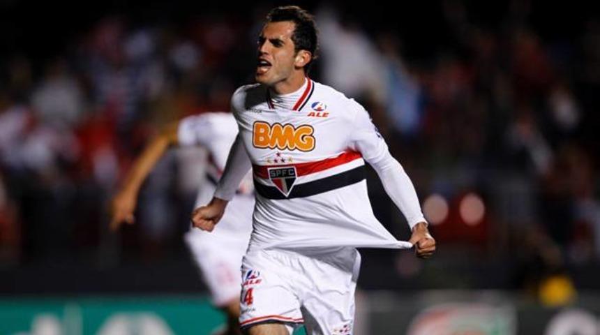 Beşiktaş Rhodolfo transferini bitirdi