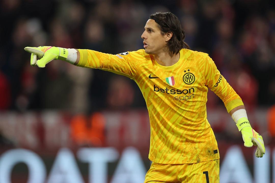 Fenerbahçe de Feyenoord maçı bitti! Kaleci transferi operasyonu başladı... Galatasaray ın ilgilendiği Yann Sommer e gidiliyor 1