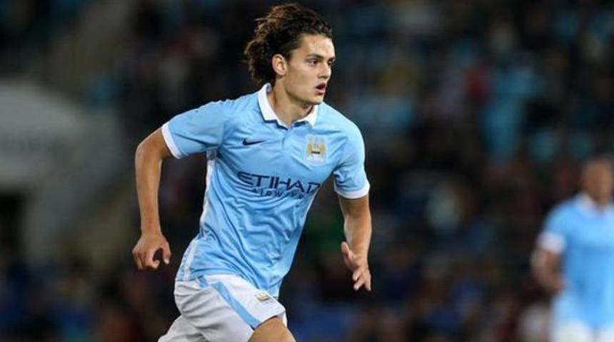 Enes &Uuml;nal: R&uuml;yada gibiyim