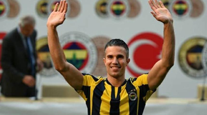 Van Persie geldi b&ouml;yle oldu