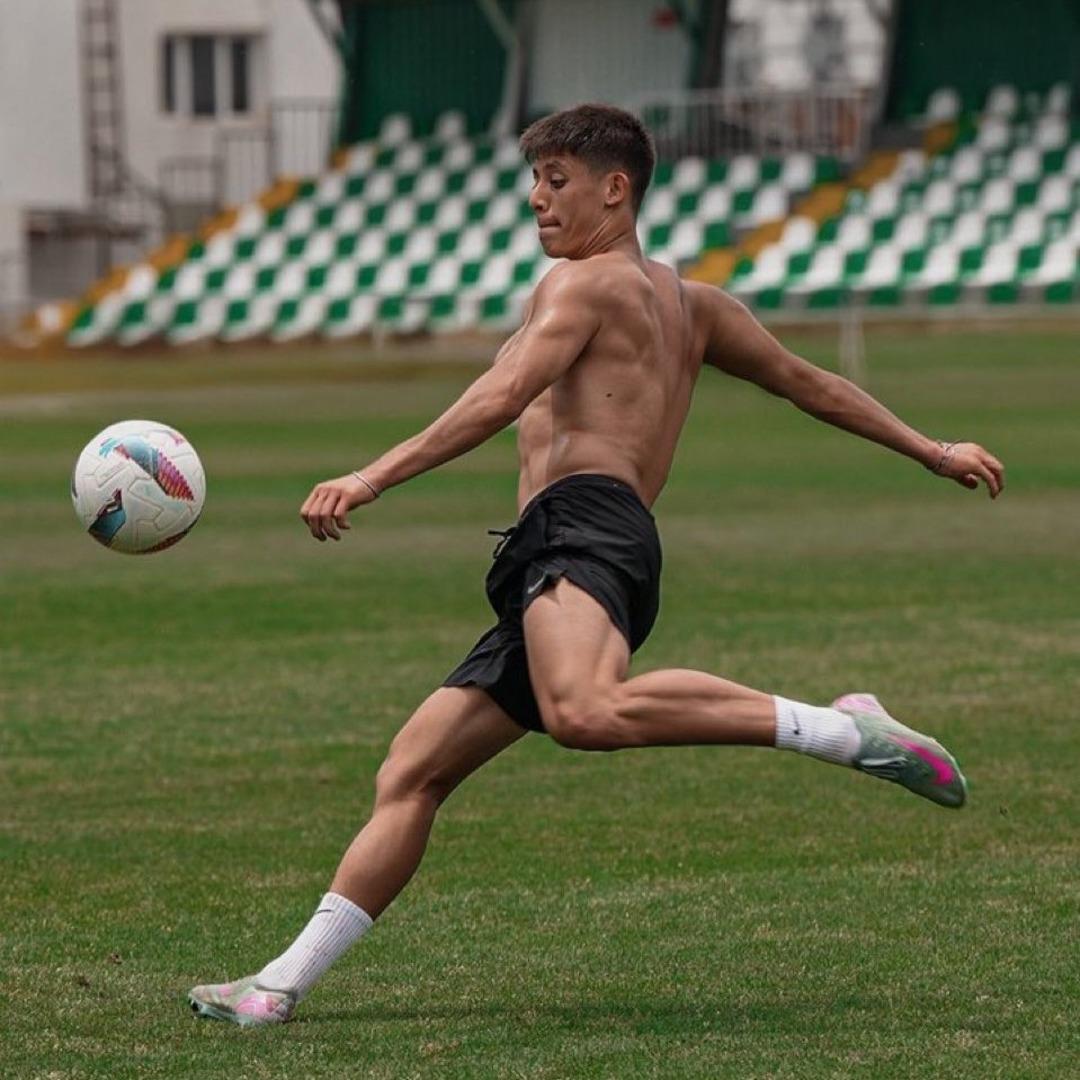 Real Madrid in Türk futbolcusu Arda Güler in fiziksel gelişimi olay oldu! AS Gazetesi “Yeni Arda Güler” manşeti attı... 2