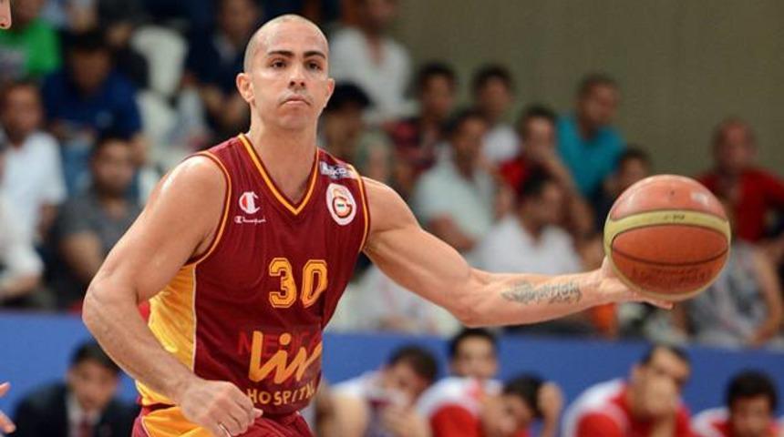 Carlos Arroyo resmen Barcelona'da!