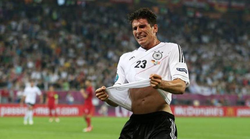 Beşiktaş, Mario Gomez'i bekliyor
