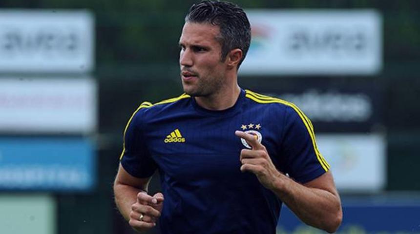 Fenerbah&ccedil;e'de Van Persie belirsizliği