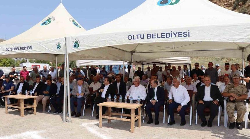 Oltu’da Kapalı Halk Pazarı’nın temeli atıldı