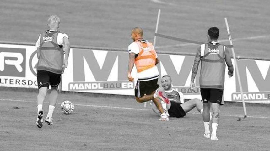 Siyah-Beyaz'ın rengi Quaresma