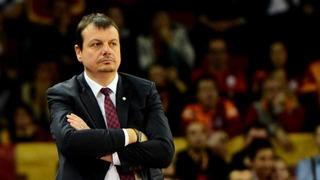  Ergin Ataman'dan Aziz Yıldırım'a cevap