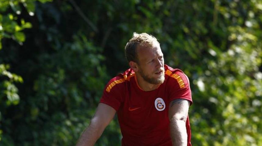 Galatasaray'da Semih Kaya İstanbul'a d&ouml;nd&uuml;