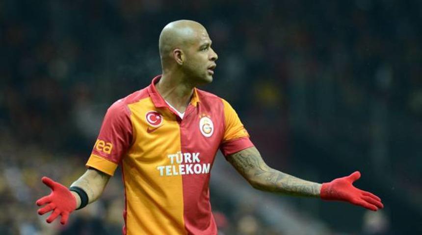 Felipe Melo baş d&ouml;nd&uuml;rd&uuml;