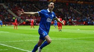 Galatasaray'da Douglas ve Kalinic direkten döndü
