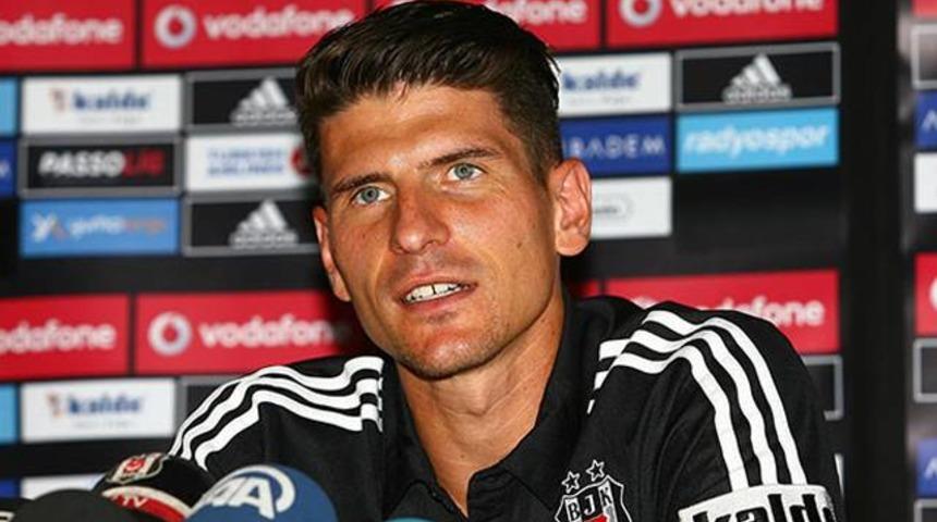 Gomez: 'Podolski beni Galatasaray'a &ccedil;ağırdı'