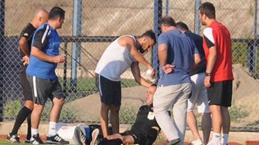 Hakemi sıcak &ccedil;arptı!