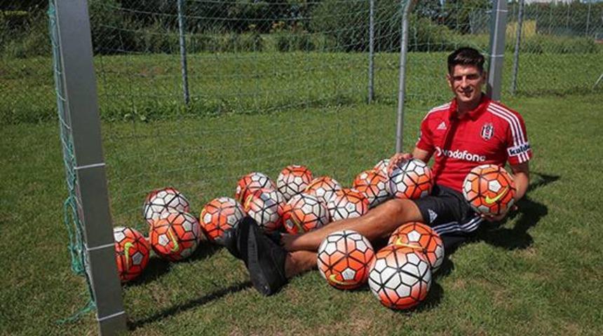 Mario Gomez, G&ouml;khan T&ouml;re'yi sormuş!