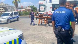 Antalya’da motosikletten düşen sürücü yaralandı
