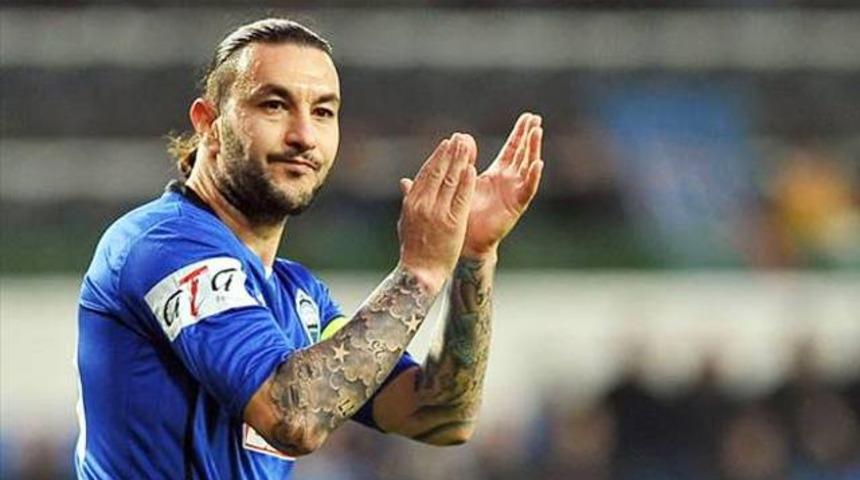 Karşıyaka'da Necati Ateş sesleri