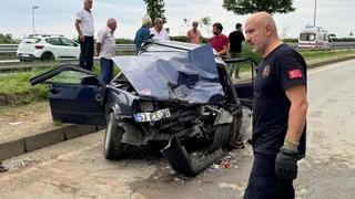 Rize'deki iki araç kafa kafaya çarpıştı: Aynı aileden 6 kişi yaralandı