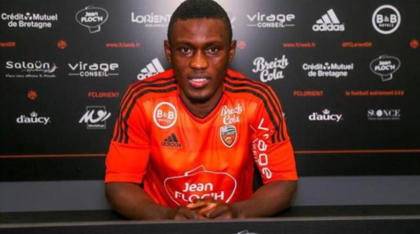 Lorient, Trabzonsporlu Waris'i resmen a&ccedil;ıkladı