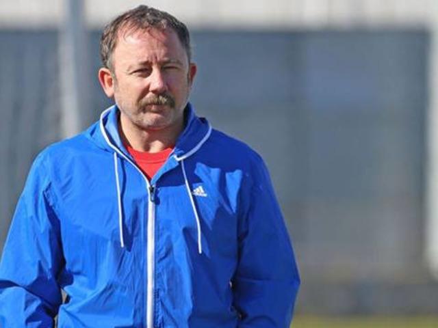 Sergen Yalçın'dan müthiş frikik golü