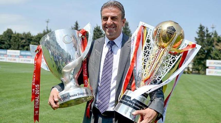 Hamza Hamzaoğlu tarihe ge&ccedil;ti! 9 ayda...