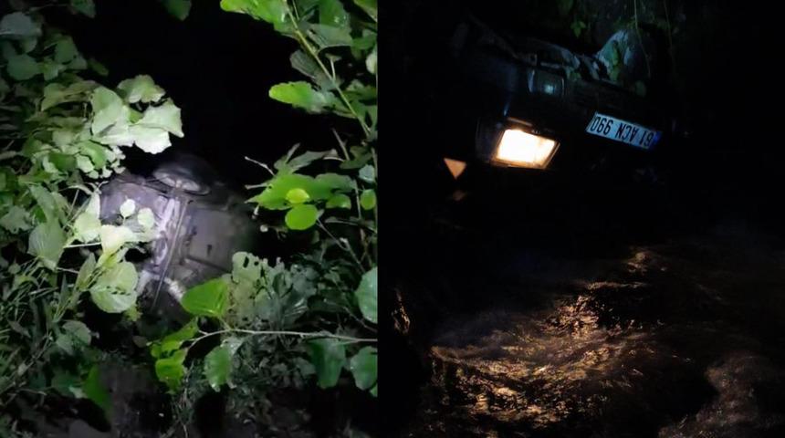 Trabzon'da kontrolden çıkan araç dereye uçtu: 4 kişi son anda kurtarıldı